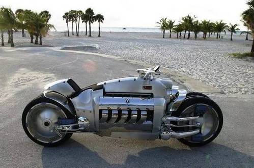 太震撼！世界上最大、最快摩托車，牛X到無法想象