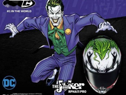 戴上這頂頭盔,做最迷人的反派角色!