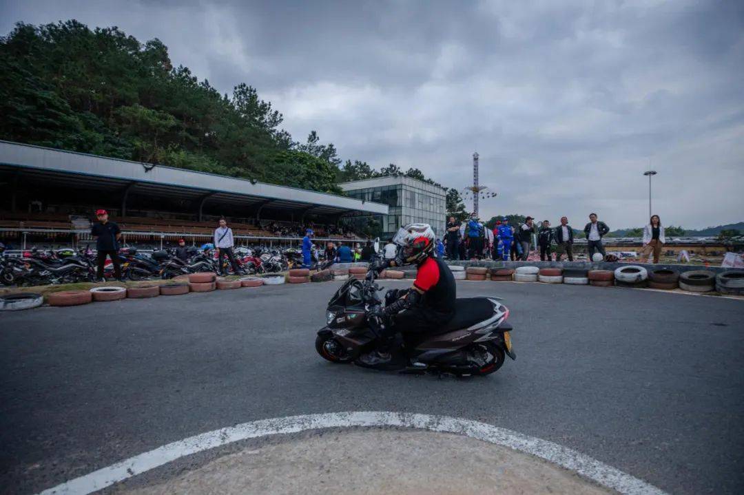 點擊進入看圖評論