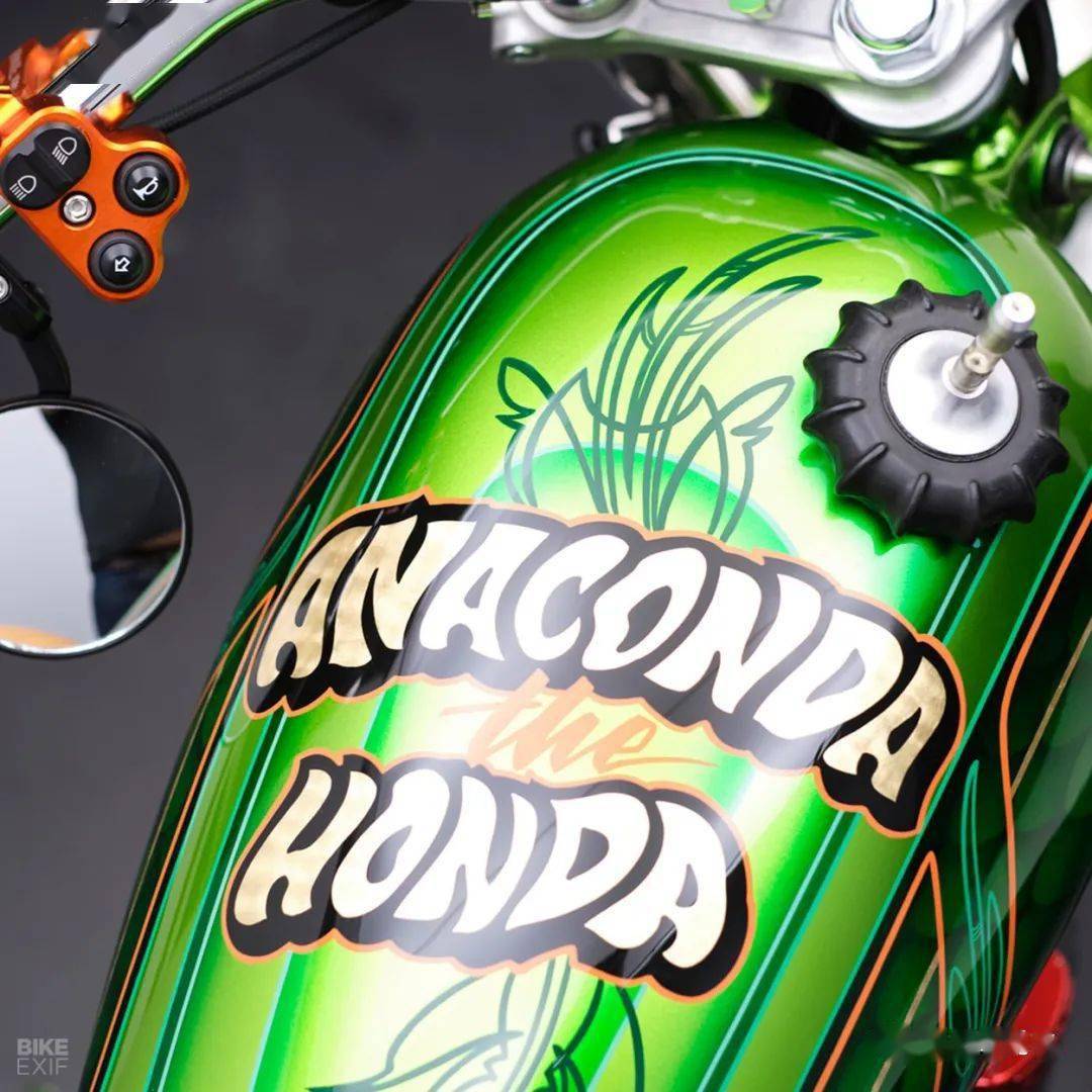 點(diǎn)擊進(jìn)入看圖評(píng)論