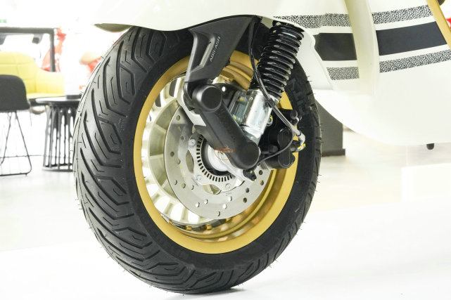 點(diǎn)擊進(jìn)入看圖評(píng)論